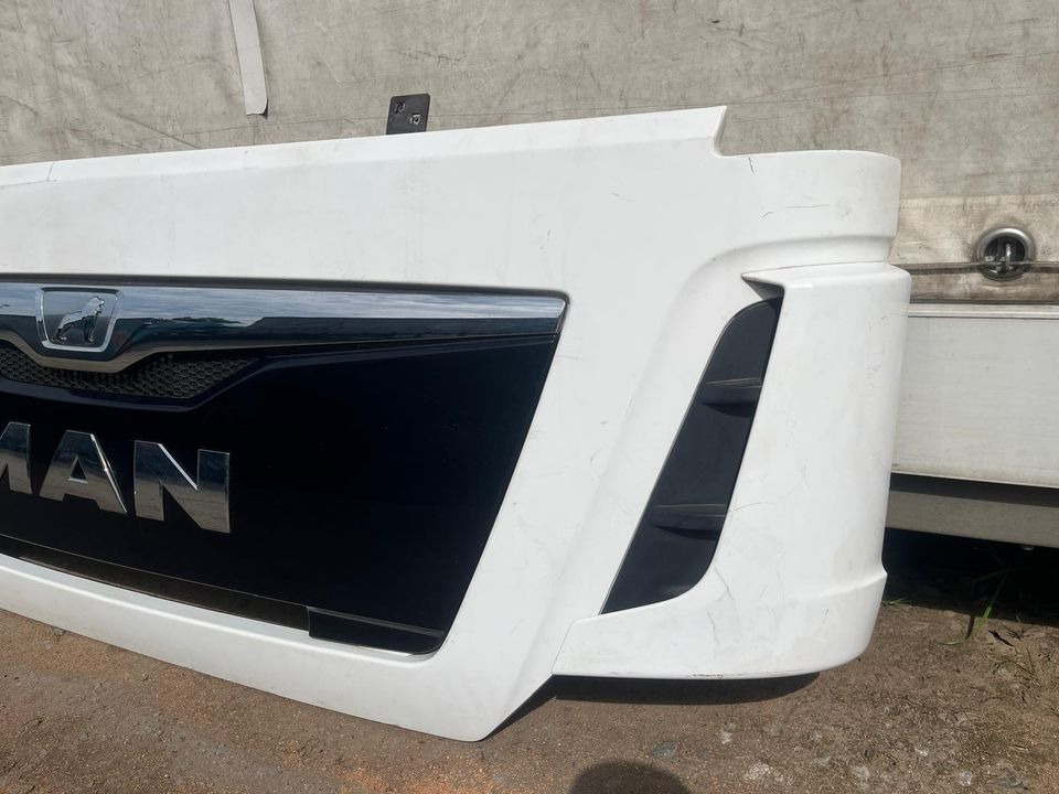 Radiateur pour Camion MAN TGX EU6 Motorhaube Kühlergrill 81.061110-6095: photos 9