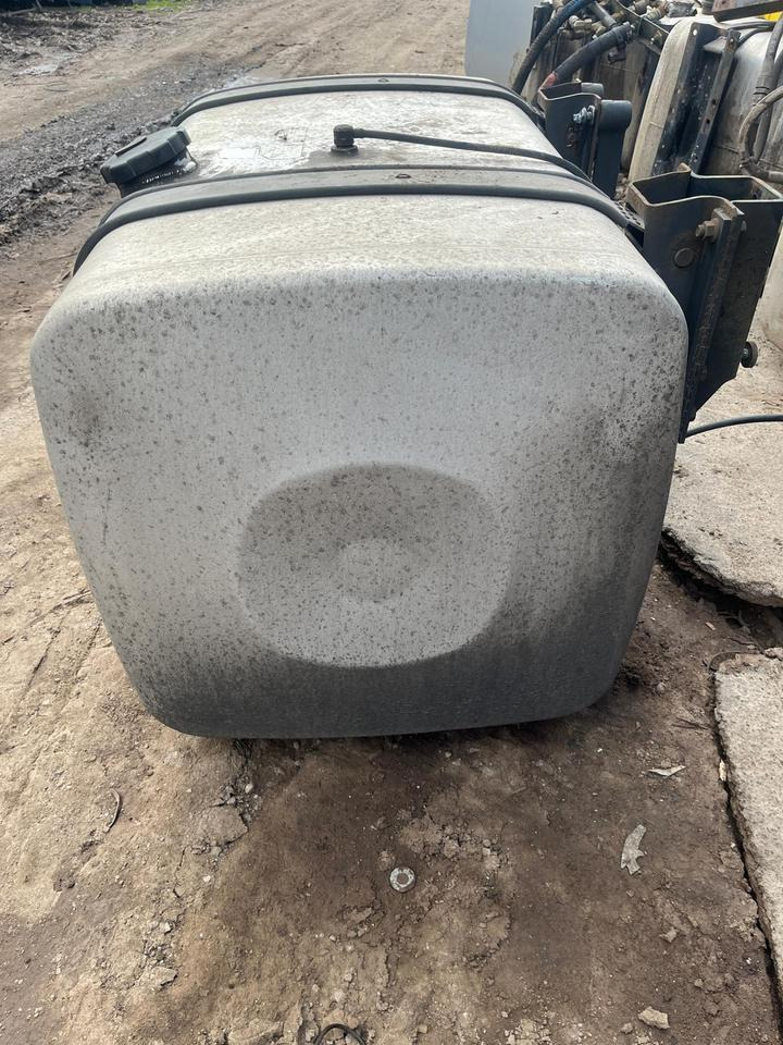 MAN TGX EU6 RN002 Dieseltank Tank Tankbehälter 460L - Réservoir de carburant pour Camion: photos 5 MAN TGX EU6 RN002 Dieseltank Tank Tankbehälter 460L - Réservoir de carburant pour Camion: photos 5