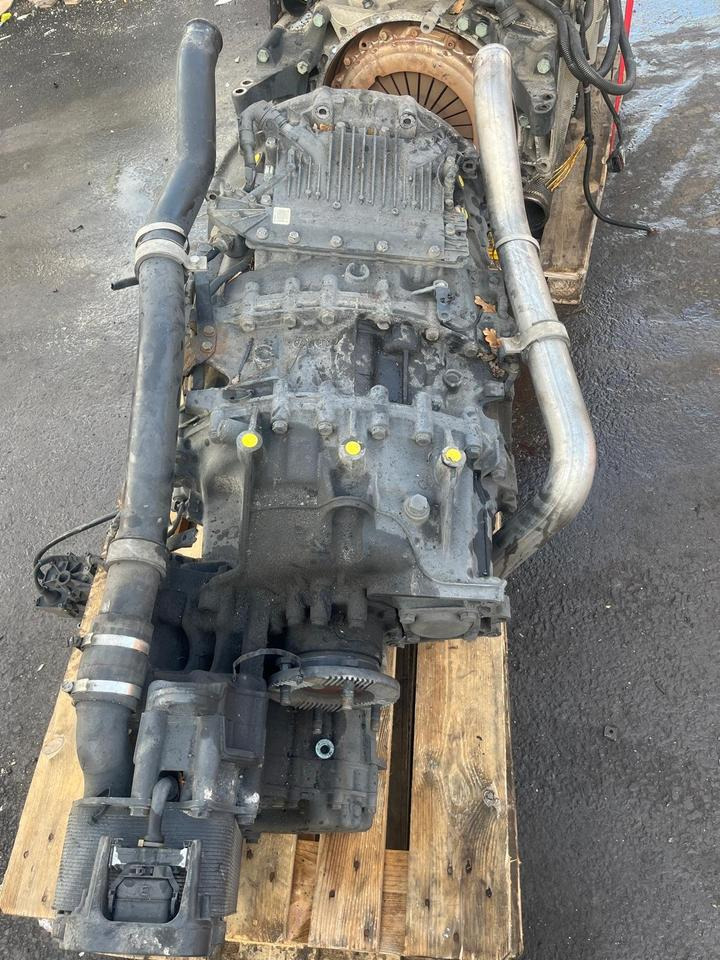 MAN TGX Getriebe ZF 12 AS 2331 TD mit Intarder 3 - Boîte de vitesse pour Camion: photos 3 MAN TGX Getriebe ZF 12 AS 2331 TD mit Intarder 3 - Boîte de vitesse pour Camion: photos 3