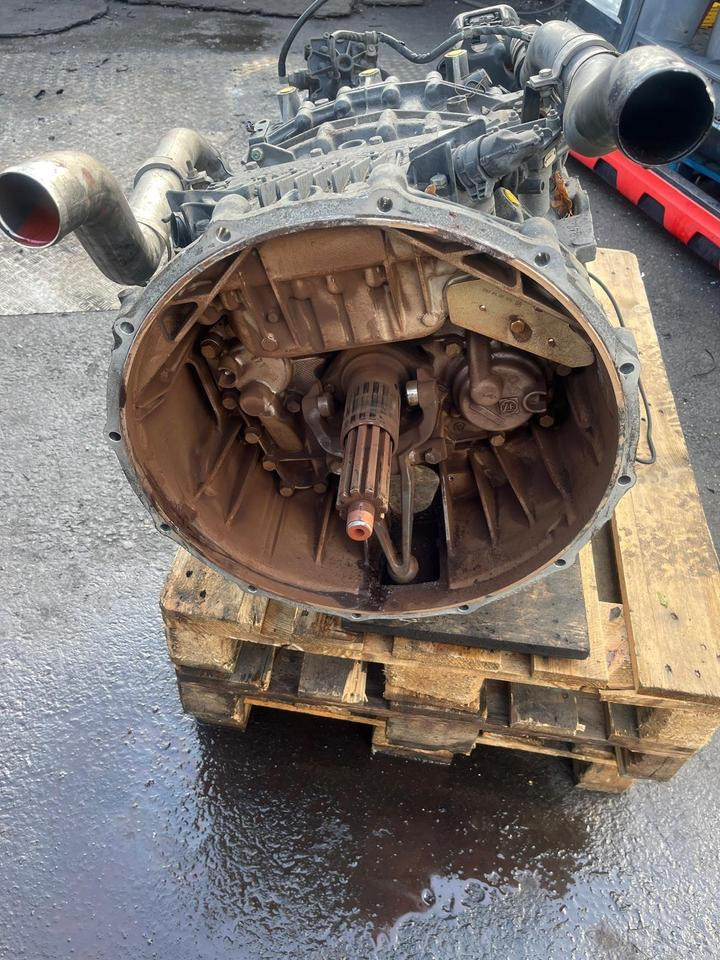 MAN TGX Getriebe ZF 12 AS 2331 TD mit Intarder 3 - Boîte de vitesse pour Camion: photos 1 MAN TGX Getriebe ZF 12 AS 2331 TD mit Intarder 3 - Boîte de vitesse pour Camion: photos 1