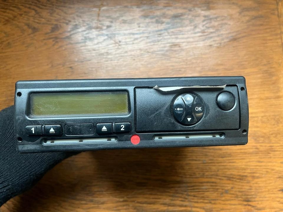 MAN TGX Tachograph 81.27101-6584 - Chronotachygraphe pour Camion: photos 1 MAN TGX Tachograph 81.27101-6584 - Chronotachygraphe pour Camion: photos 1