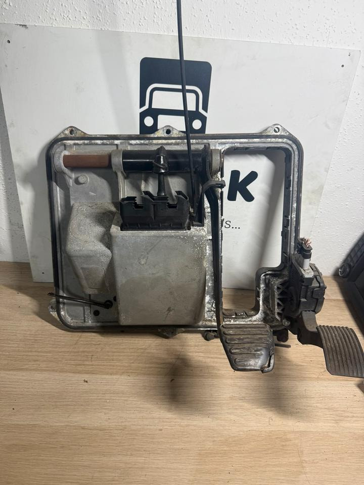 MAN WABCO Fußbremsventil 4800200020 - Pièces de frein pour Camion: photos 4 MAN WABCO Fußbremsventil 4800200020 - Pièces de frein pour Camion: photos 4