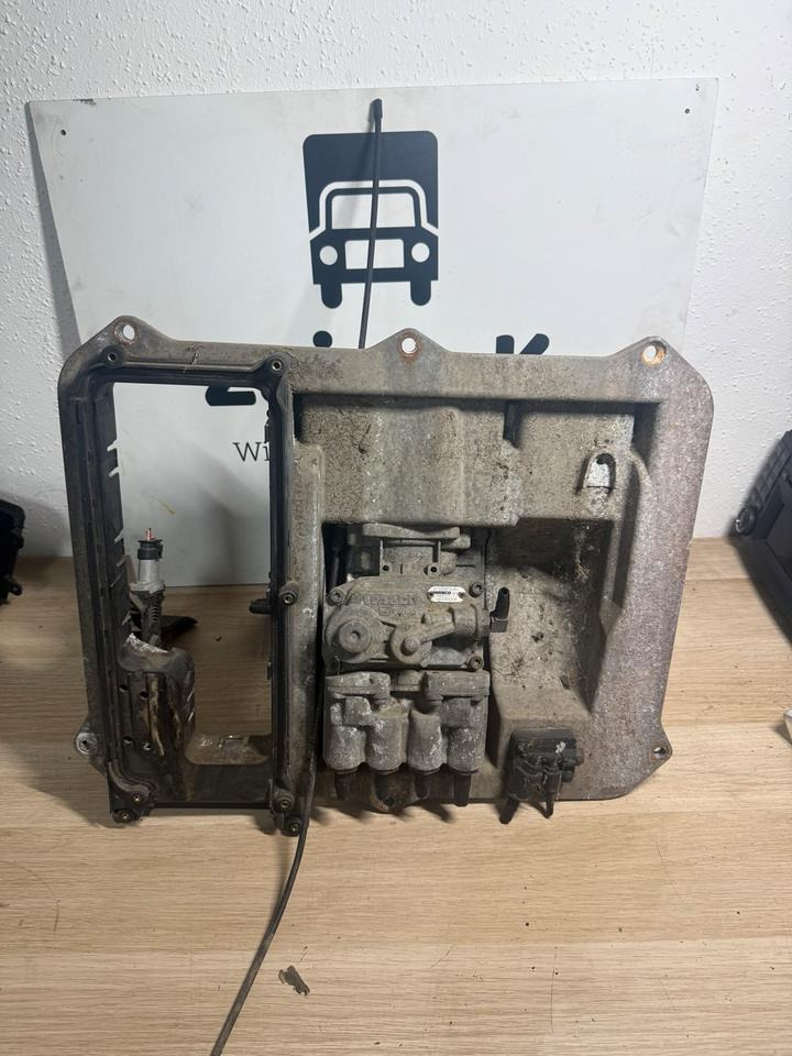 MAN WABCO Fußbremsventil 4800200020 - Pièces de frein pour Camion: photos 1 MAN WABCO Fußbremsventil 4800200020 - Pièces de frein pour Camion: photos 1