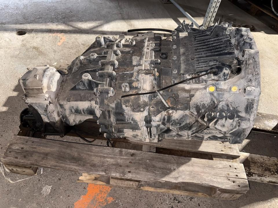 MAN ZF ASTRONIC 12 AS 2130 TD + Doppel Nebenantrieb - Boîte de vitesse pour Camion: photos 3 MAN ZF ASTRONIC 12 AS 2130 TD + Doppel Nebenantrieb - Boîte de vitesse pour Camion: photos 3