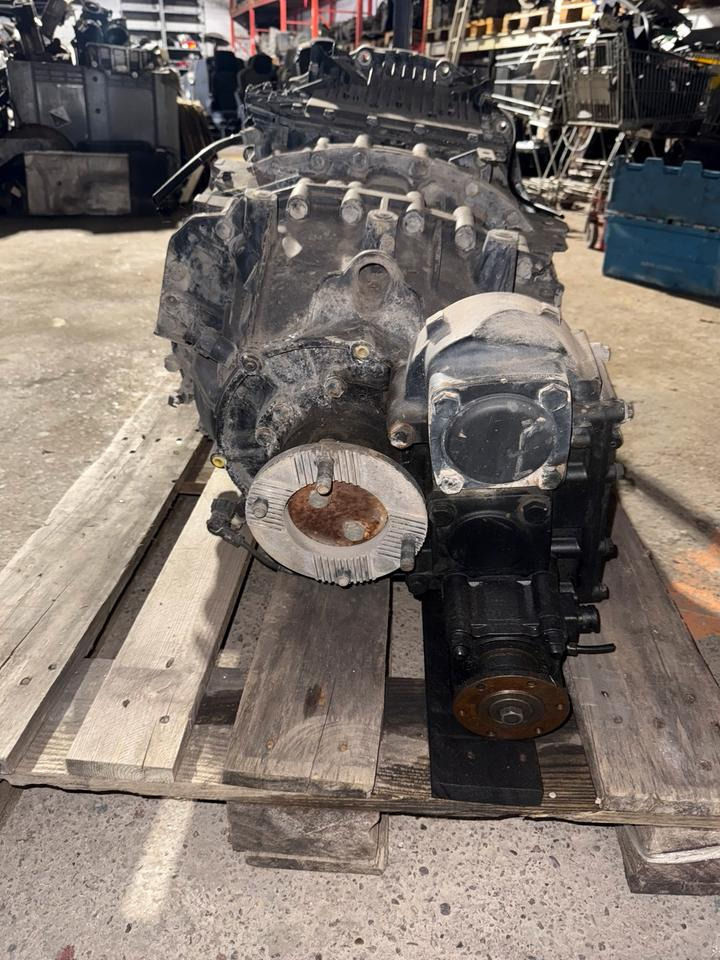 MAN ZF ASTRONIC 12 AS 2130 TD + Doppel Nebenantrieb - Boîte de vitesse pour Camion: photos 4 MAN ZF ASTRONIC 12 AS 2130 TD + Doppel Nebenantrieb - Boîte de vitesse pour Camion: photos 4