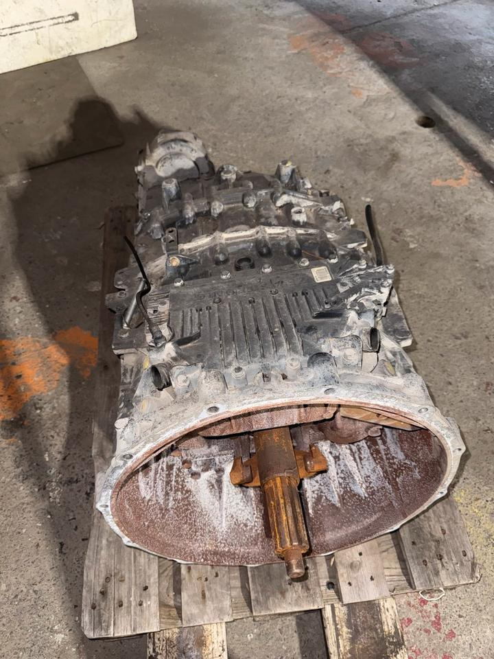 MAN ZF ASTRONIC 12 AS 2130 TD + Doppel Nebenantrieb - Boîte de vitesse pour Camion: photos 2 MAN ZF ASTRONIC 12 AS 2130 TD + Doppel Nebenantrieb - Boîte de vitesse pour Camion: photos 2