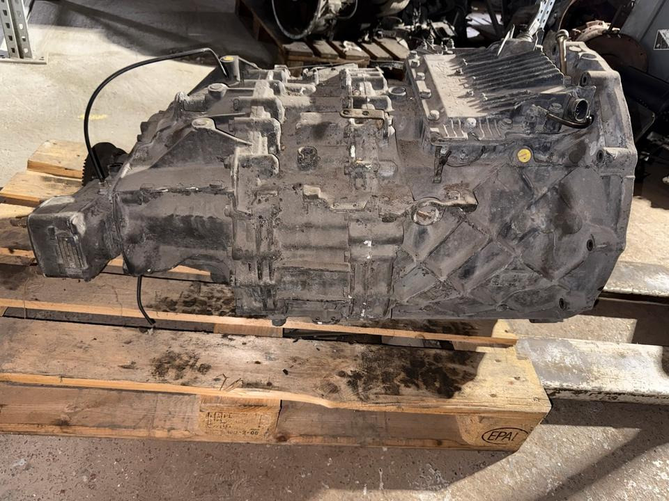 MAN ZF ASTRONIC 12 AS 2130 TD Getriebe + Nebenantrieb - Boîte de vitesse pour Camion: photos 3 MAN ZF ASTRONIC 12 AS 2130 TD Getriebe + Nebenantrieb - Boîte de vitesse pour Camion: photos 3