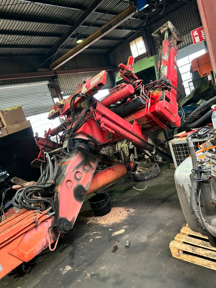 Grue auxiliaire pour Camion MKG HLK 330 a2VG Kran: photos 8