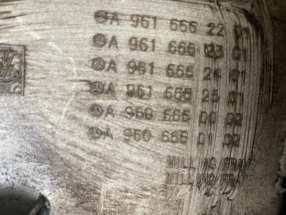 Mercedes ACTROS MP4 Einstieg Links A9616662201 - Marchepied pour Camion: photos 3 Mercedes ACTROS MP4 Einstieg Links A9616662201 - Marchepied pour Camion: photos 3