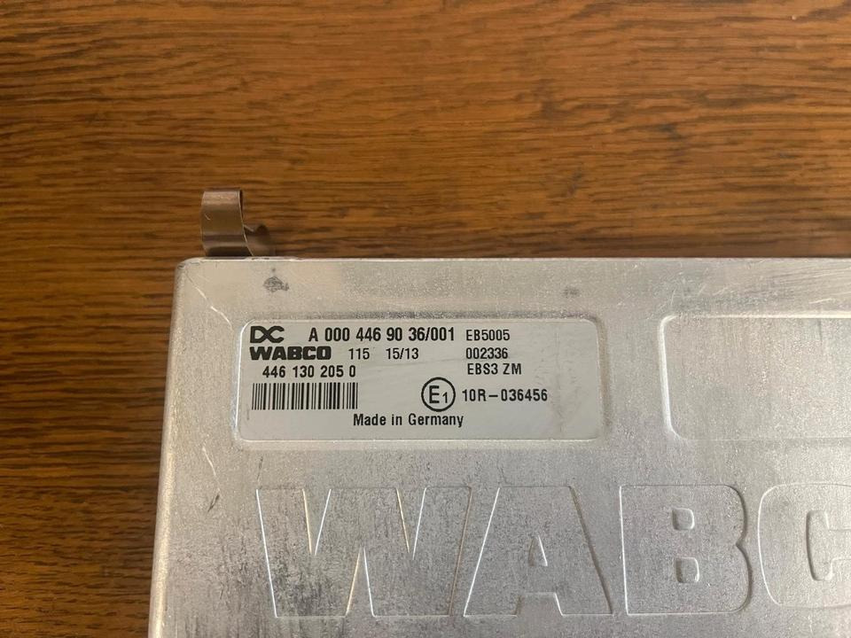 Mercedes Actros MP 4 WABCO EBS Steuergerät A0004469036 - Bloc de gestion pour Camion: photos 2 Mercedes Actros MP 4 WABCO EBS Steuergerät A0004469036 - Bloc de gestion pour Camion: photos 2