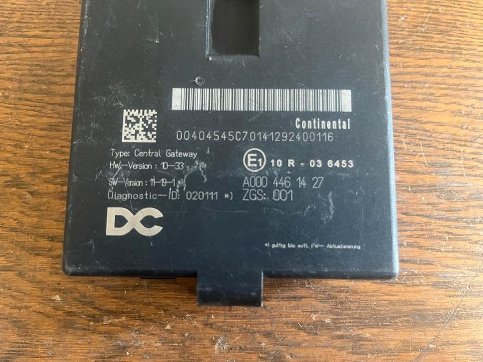 Mercedes Actros MP4 Central Gateway Steuergerät A0004461427 - Bloc de gestion pour Camion: photos 3 Mercedes Actros MP4 Central Gateway Steuergerät A0004461427 - Bloc de gestion pour Camion: photos 3