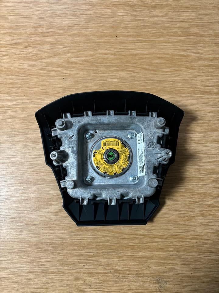 Mercedes Actros MP4 Lenkradairbag - Volant pour Camion: photos 2 Mercedes Actros MP4 Lenkradairbag - Volant pour Camion: photos 2