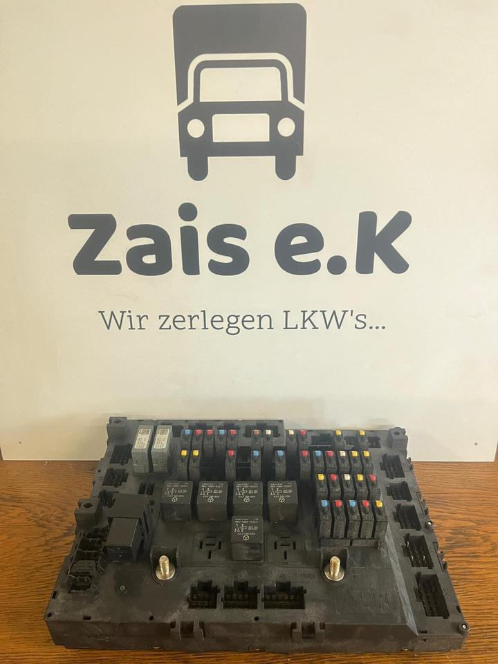 Mercedes Actros MP4 Single-SAM Sicherungskasten A0014463658 - Fusible pour Camion: photos 1 Mercedes Actros MP4 Single-SAM Sicherungskasten A0014463658 - Fusible pour Camion: photos 1