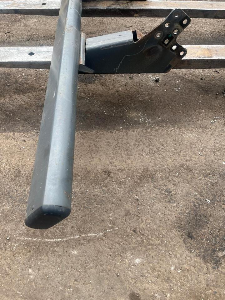 Mercedes Actros MP4 Unterfahrschutz - Carrosserie et extérieur pour Camion: photos 2 Mercedes Actros MP4 Unterfahrschutz - Carrosserie et extérieur pour Camion: photos 2