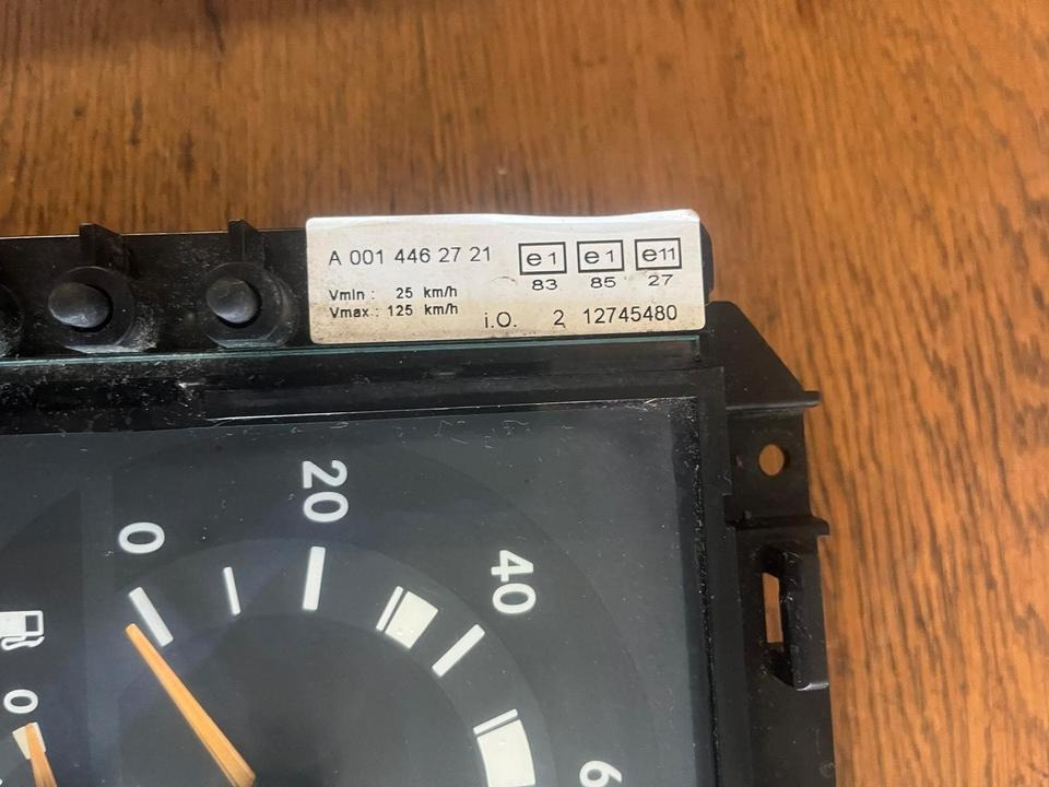 Mercedes Atego 1 Kombiinstrument / Tacho A0014462721 - Panel de instrumentos: photos 4 Mercedes Atego 1 Kombiinstrument / Tacho A0014462721 - Panel de instrumentos: photos 4