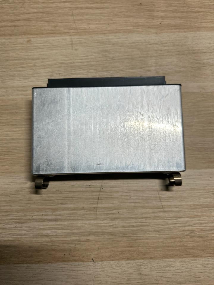 Mercedes Atego 4 EU6 WABCO EB5005 Steuergerät 4461302120 - Bloc de gestion pour Camion: photos 4 Mercedes Atego 4 EU6 WABCO EB5005 Steuergerät 4461302120 - Bloc de gestion pour Camion: photos 4