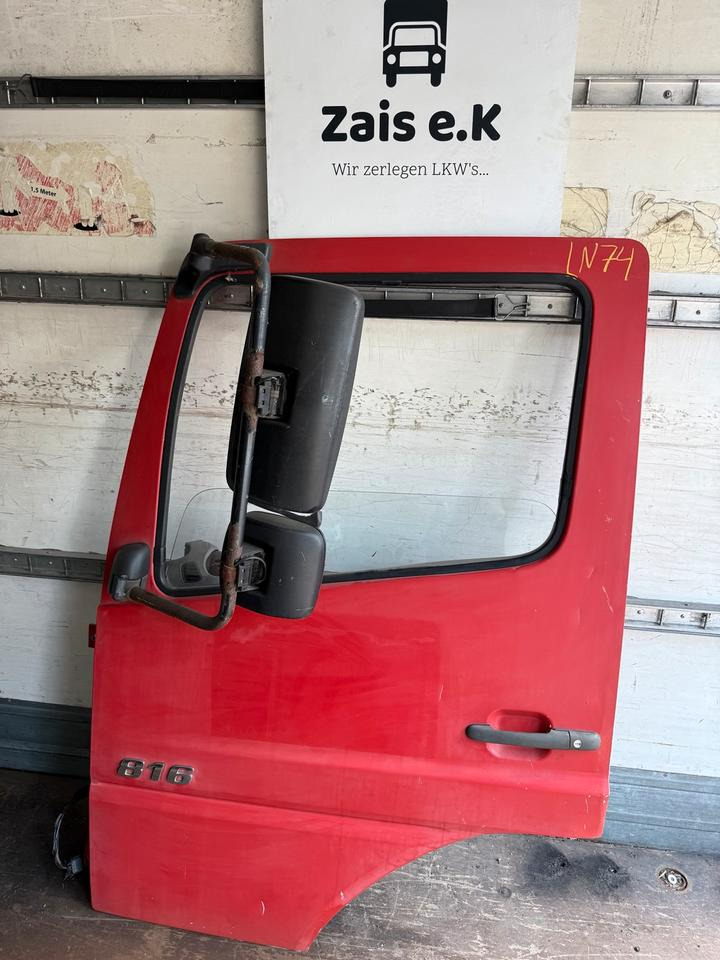 Mercedes Atego Fahrertür Rot Spiegel Innenverkleidung LN 74 - Portière et pièces pour Camion: photos 1 Mercedes Atego Fahrertür Rot Spiegel Innenverkleidung LN 74 - Portière et pièces pour Camion: photos 1