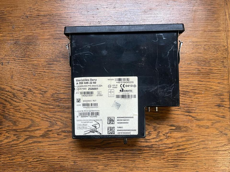 Mercedes-Benz Actros MP4 Tachograph FLEETBOARD A0004462260 - Chronotachygraphe pour Camion: photos 3 Mercedes-Benz Actros MP4 Tachograph FLEETBOARD A0004462260 - Chronotachygraphe pour Camion: photos 3