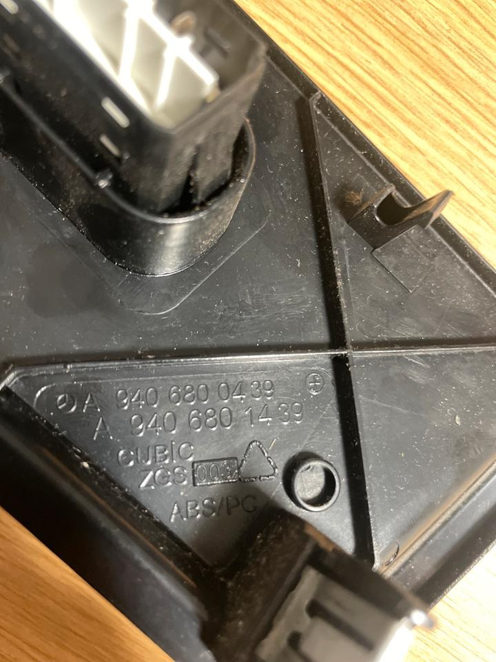 Mercedes-Benz Atego Lichtschalter A9406800439 - Système électrique pour Camion: photos 3 Mercedes-Benz Atego Lichtschalter A9406800439 - Système électrique pour Camion: photos 3