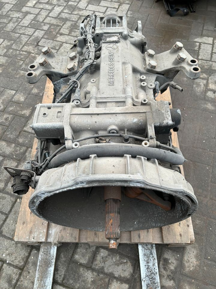 Mercedes-Benz Axor 1840 Schaltgetriebe G221-9 - Transmission pour Camion: photos 4 Mercedes-Benz Axor 1840 Schaltgetriebe G221-9 - Transmission pour Camion: photos 4