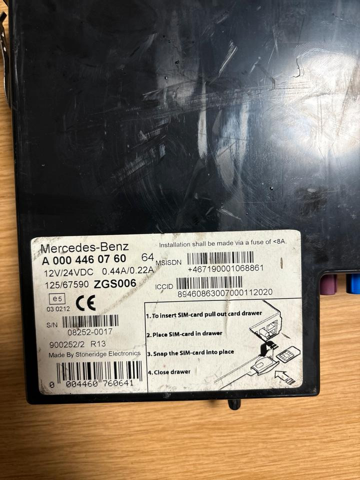 Mercedes-Benz FLEETBOARD ADVANCED Tachograph A0004460760 - Chronotachygraphe pour Camion: photos 2 Mercedes-Benz FLEETBOARD ADVANCED Tachograph A0004460760 - Chronotachygraphe pour Camion: photos 2