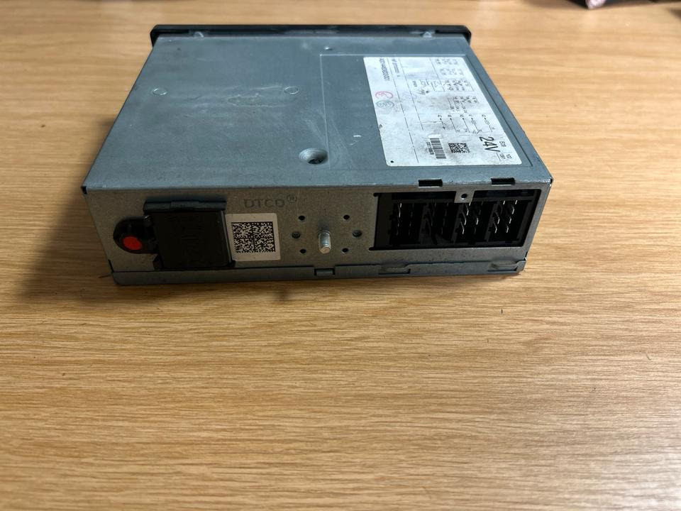 Mercedes-Benz Tachograph A0014463833 - Chronotachygraphe pour Camion: photos 2 Mercedes-Benz Tachograph A0014463833 - Chronotachygraphe pour Camion: photos 2