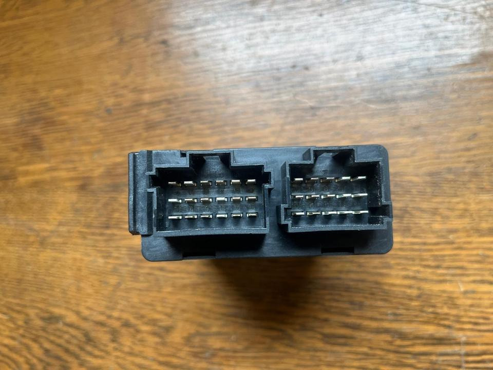 Mercedes SIEMENS VDO Elektronik ENR Steuergerät A0024460117 - Bloc de gestion pour Camion: photos 2 Mercedes SIEMENS VDO Elektronik ENR Steuergerät A0024460117 - Bloc de gestion pour Camion: photos 2