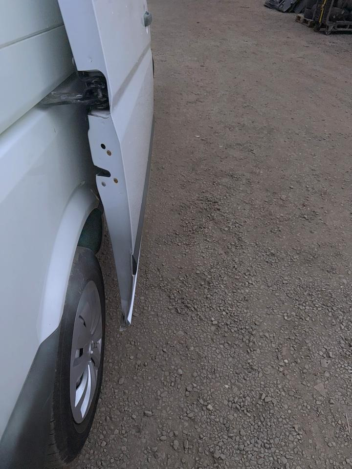 Mercedes VITO Seitentür Schiebetür BJ 2012 - Portière et pièces pour Véhicule utilitaire: photos 4 Mercedes VITO Seitentür Schiebetür BJ 2012 - Portière et pièces pour Véhicule utilitaire: photos 4