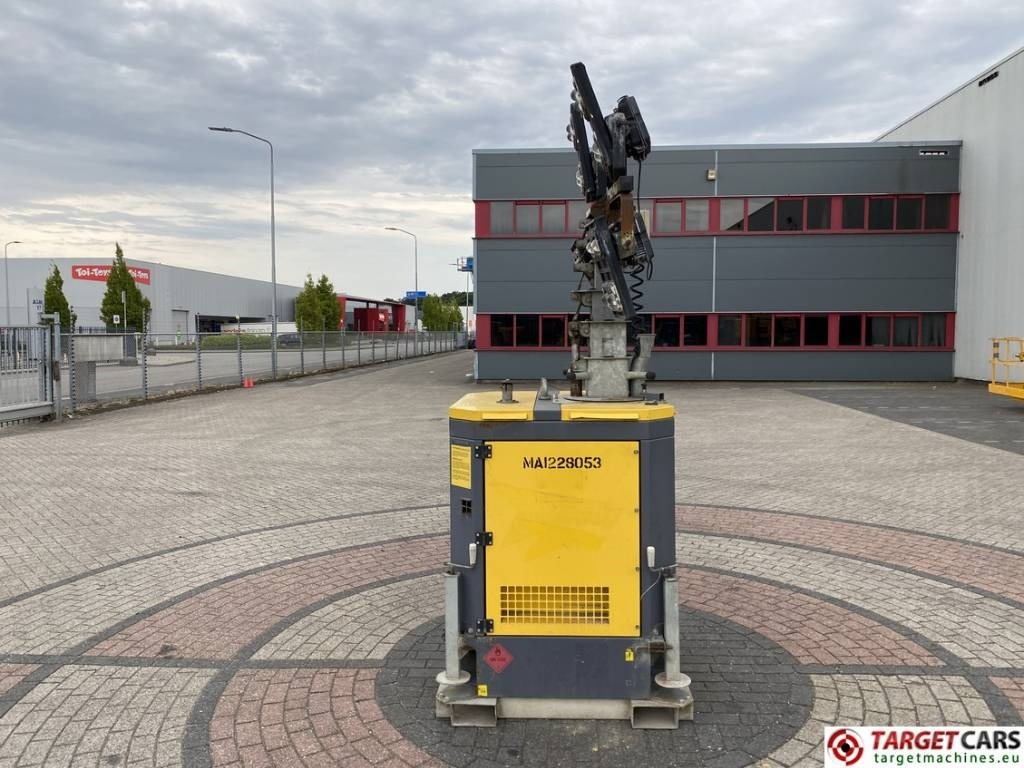 Mat d'éclairage Atlas Copco QLB60 Tower Light 4x350W: photos 18 Mat d'éclairage Atlas Copco QLB60 Tower Light 4x350W: photos 18