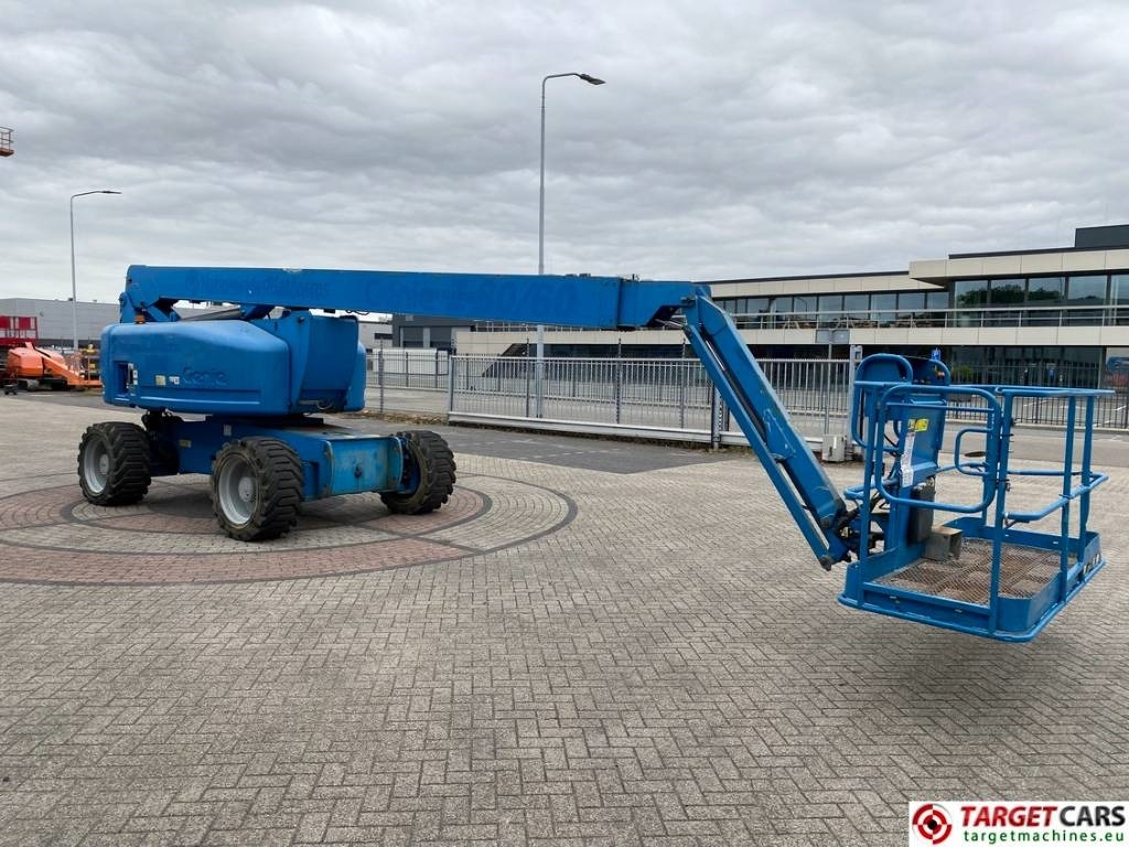 Genie Z-80/60 Articulated 4x4x4 Diesel Boom Lift 2577cm - Nacelle articulée: photos 2 Genie Z-80/60 Articulated 4x4x4 Diesel Boom Lift 2577cm - Nacelle articulée: photos 2