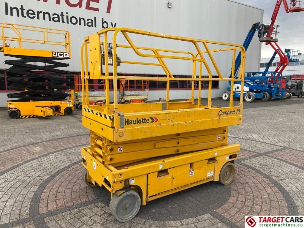 Haulotte Compact 10 Electric Scissor Work Lift 1015cm - Nacelle ciseaux: photos 1 Haulotte Compact 10 Electric Scissor Work Lift 1015cm - Nacelle ciseaux: photos 1