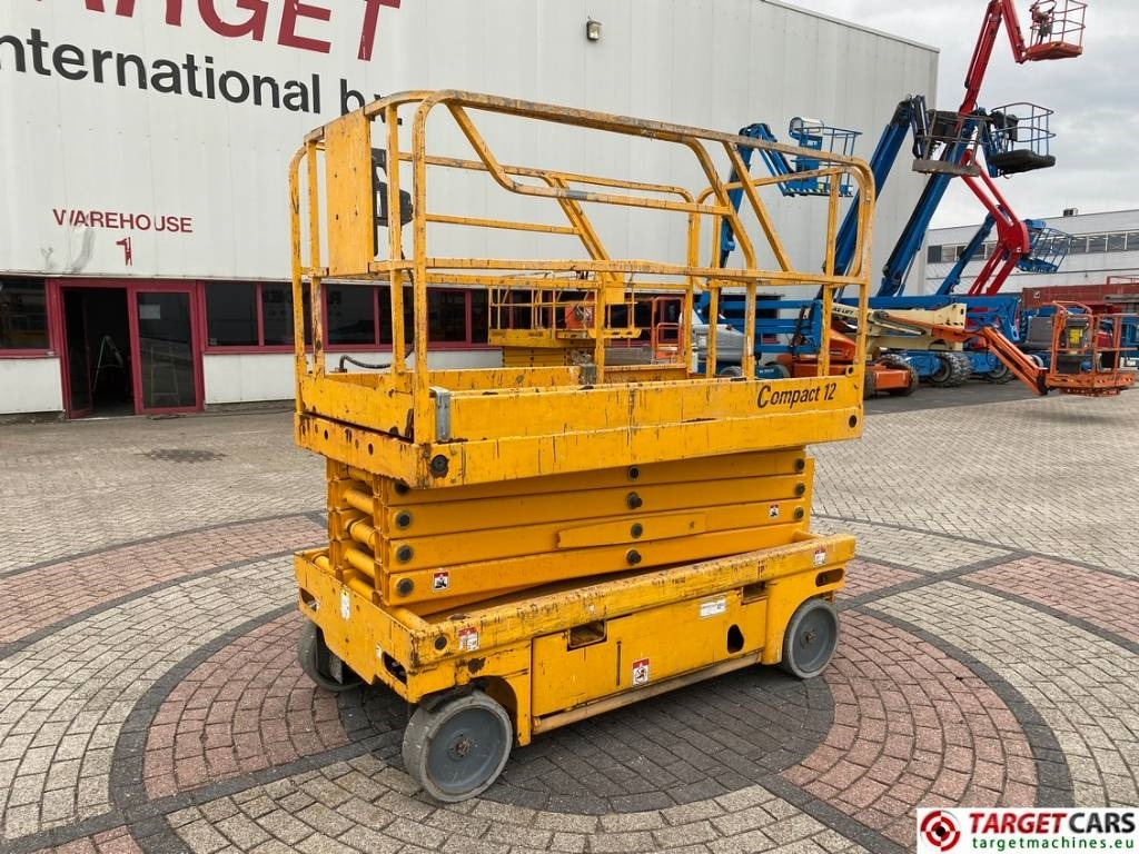 Haulotte Compact 12 Electric Scissor Work Lift 1200cm - Nacelle ciseaux: photos 1 Haulotte Compact 12 Electric Scissor Work Lift 1200cm - Nacelle ciseaux: photos 1