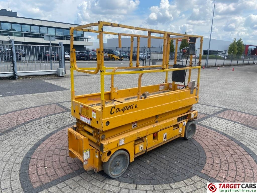 Haulotte Compact 8 Electric Scissor Work Lift 818cm - Nacelle ciseaux: photos 3 Haulotte Compact 8 Electric Scissor Work Lift 818cm - Nacelle ciseaux: photos 3