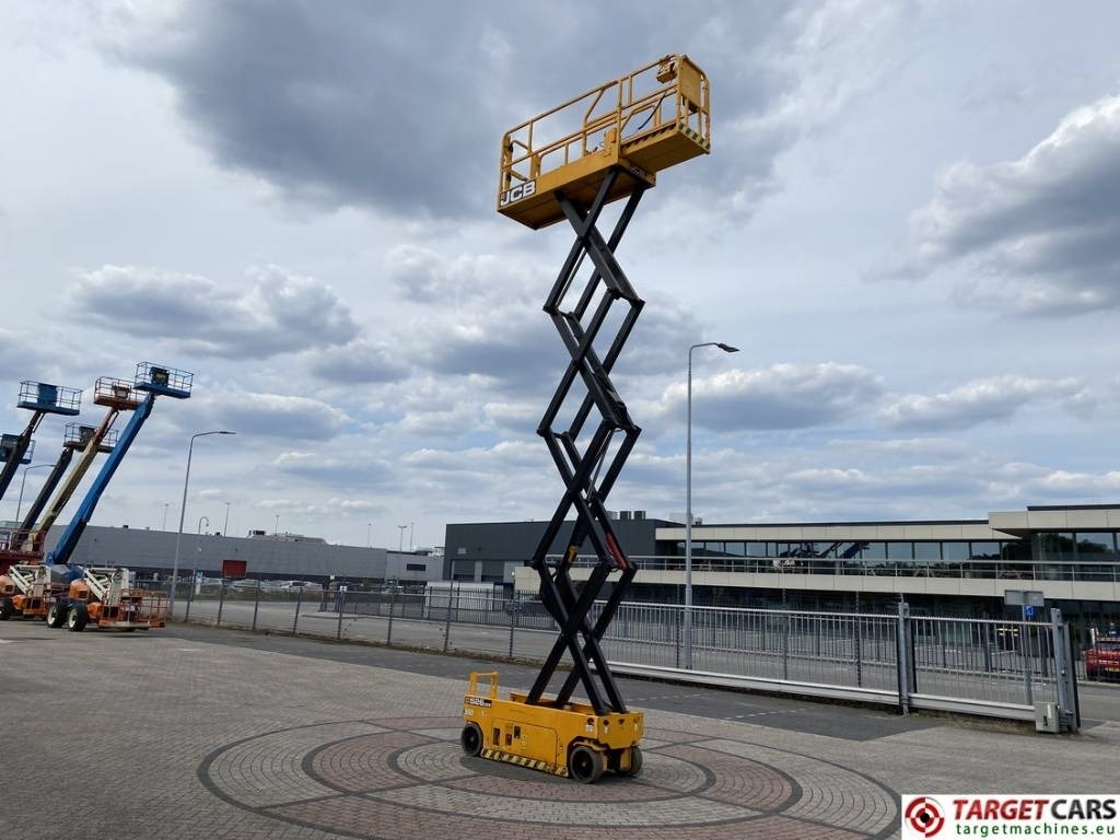 Nacelle ciseaux JCB S2632E Electric Scissor Work Lift 1010cm: photos 7 Nacelle ciseaux JCB S2632E Electric Scissor Work Lift 1010cm: photos 7