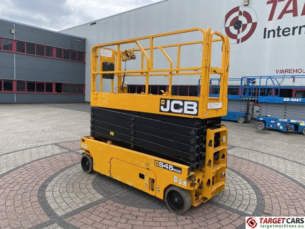 JCB S4550E Electric Scissor Work Lift 1580cm - Nacelle ciseaux: photos 4 JCB S4550E Electric Scissor Work Lift 1580cm - Nacelle ciseaux: photos 4