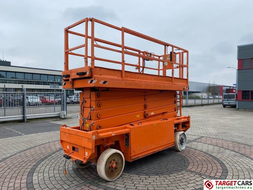 JLG 153-12 Liftlux Electric Scissor Work Lift 1730cm - Nacelle ciseaux: photos 3 JLG 153-12 Liftlux Electric Scissor Work Lift 1730cm - Nacelle ciseaux: photos 3
