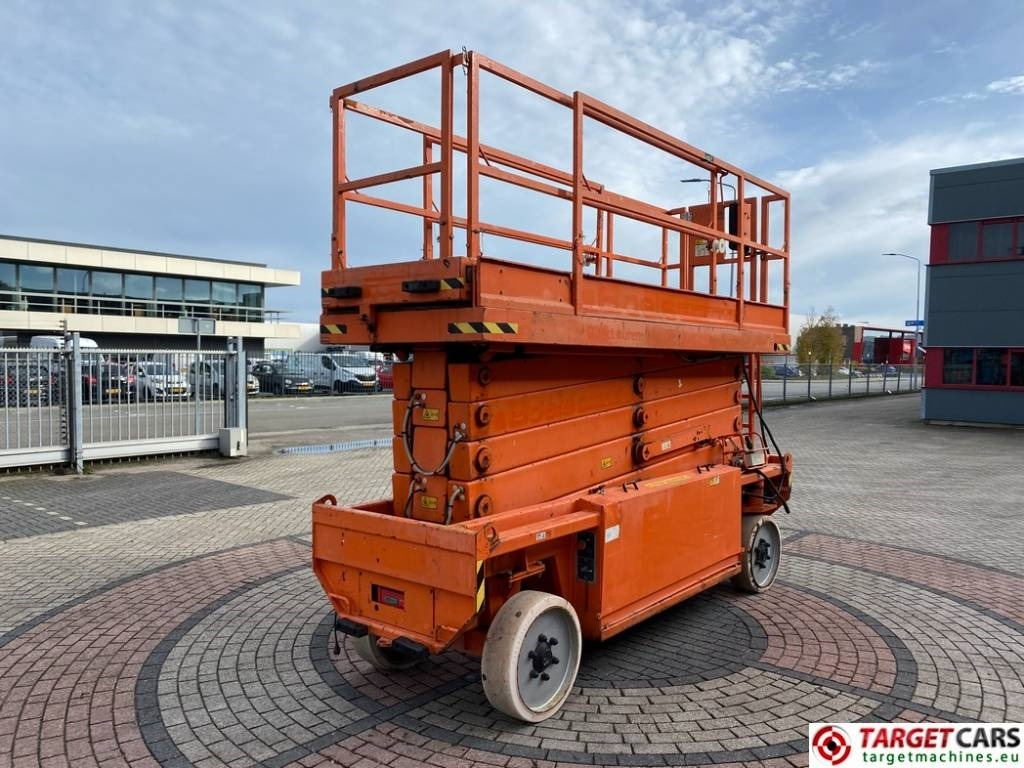 JLG 153-12 Liftlux Electric Scissor Work Lift 1730cm - Nacelle ciseaux: photos 3 JLG 153-12 Liftlux Electric Scissor Work Lift 1730cm - Nacelle ciseaux: photos 3