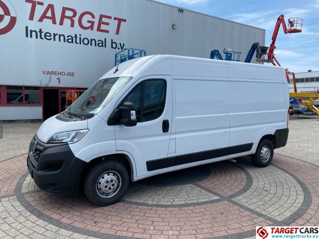 Fourgon utilitaire Opel Movano 2.2D BlueHDI Panel Van 140HP L3H2