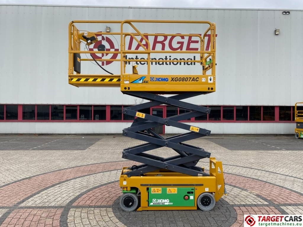 XCMG XG0807AC Electric LI-ION Lithium ScissorLift 780cm - Nacelle ciseaux: photos 5 XCMG XG0807AC Electric LI-ION Lithium ScissorLift 780cm - Nacelle ciseaux: photos 5
