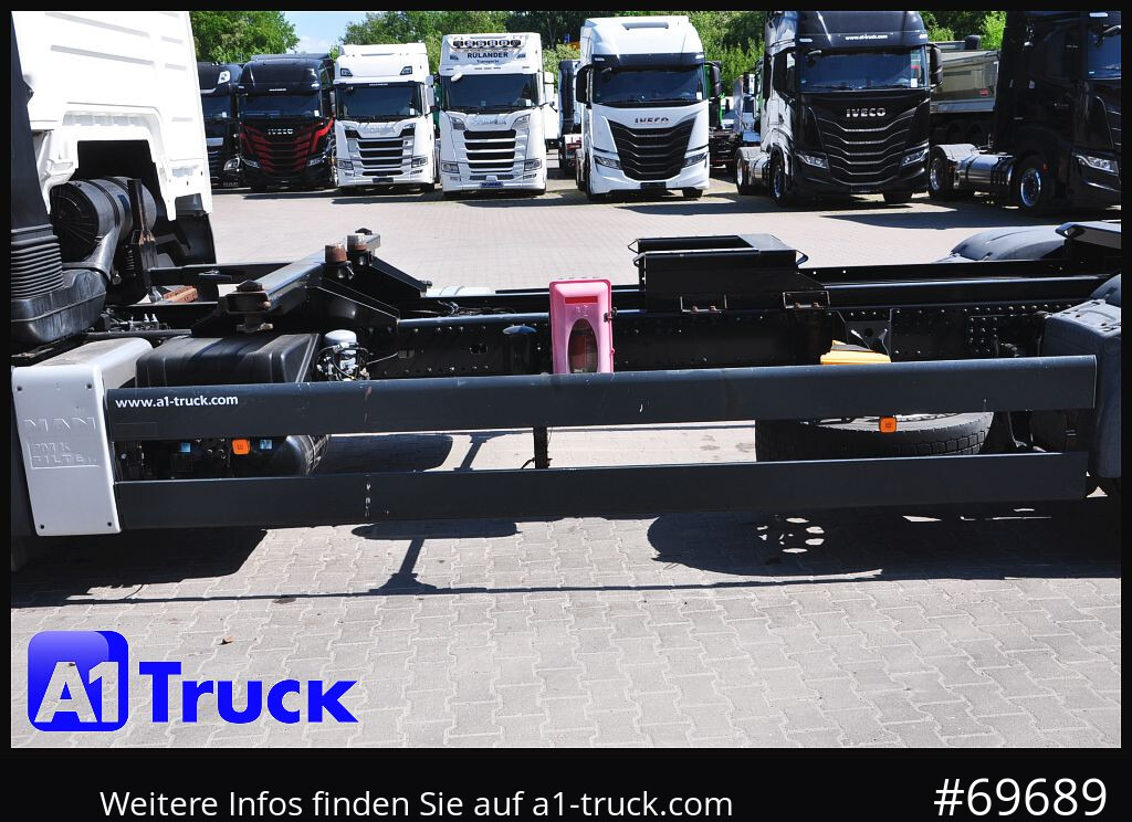 MAN TGA 18,360, BDF, 7,45, 5 Sitzer, 190 tkm - Camion porte-conteneur/ Caisse mobile: photos 2 MAN TGA 18,360, BDF, 7,45, 5 Sitzer, 190 tkm - Camion porte-conteneur/ Caisse mobile: photos 2