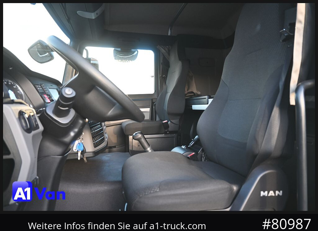 MAN TGL 8.190 4x2 L-Haus Schlafkabine - Fourgon grand volume: photos 3 MAN TGL 8.190 4x2 L-Haus Schlafkabine - Fourgon grand volume: photos 3