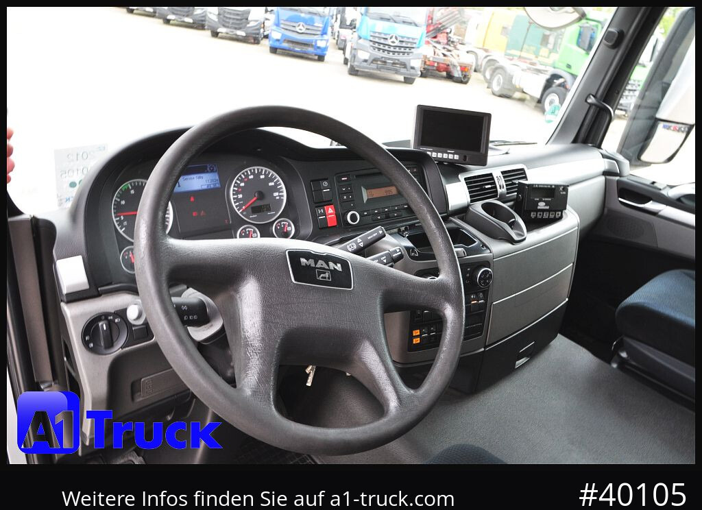 MAN TGS 26.360, Carrier 950 Rolltor LBW, Lift - Camion frigorifique: photos 4 MAN TGS 26.360, Carrier 950 Rolltor LBW, Lift - Camion frigorifique: photos 4