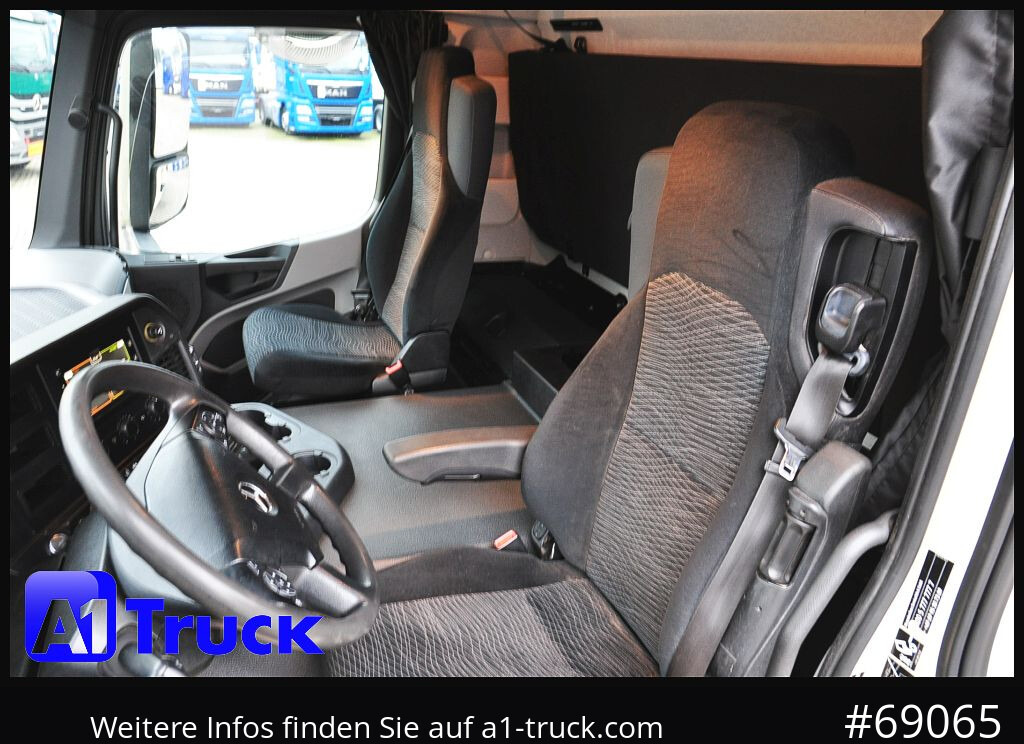 MERCEDES-BENZ Antos 2640, Silo 31m³, Futter Heitling 4 KA - Camion citerne: photos 5 MERCEDES-BENZ Antos 2640, Silo 31m³, Futter Heitling 4 KA - Camion citerne: photos 5