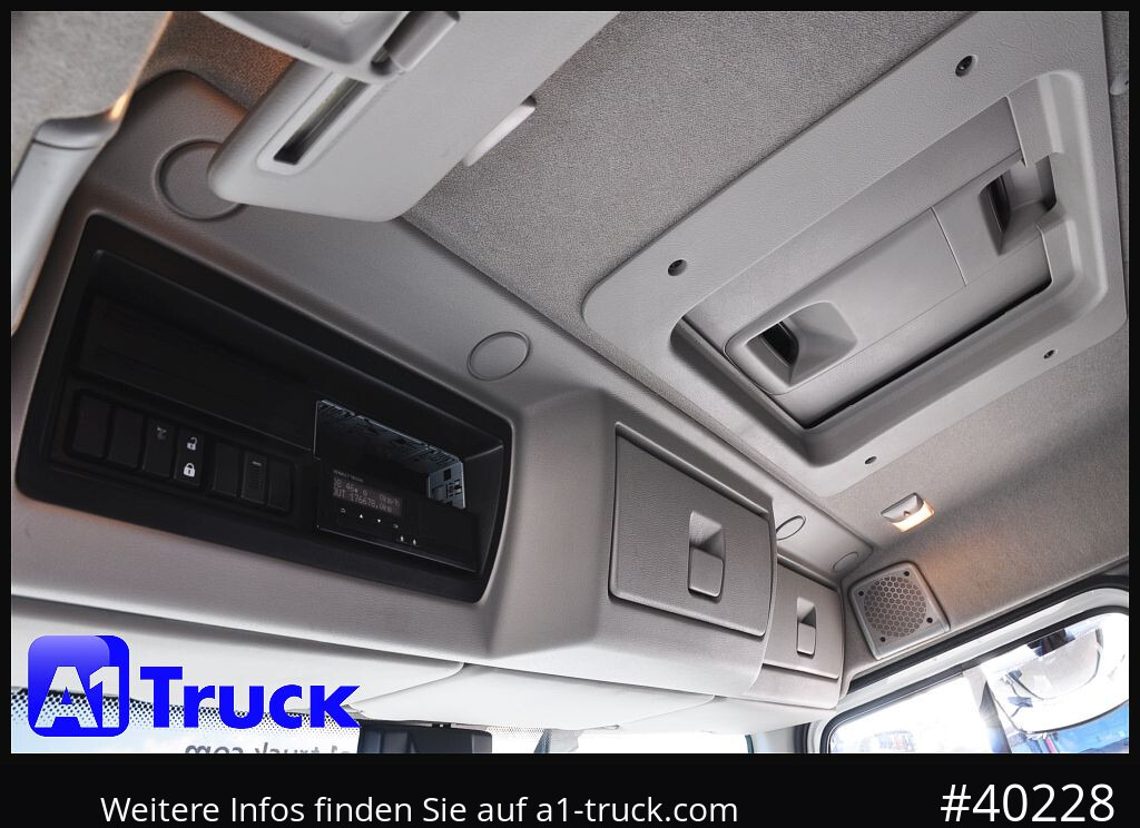 RENAULT D 280,  4x2, Ladebordwand, LBW, TÜV 06/2026 - Camion à rideaux coulissants: photos 5 RENAULT D 280,  4x2, Ladebordwand, LBW, TÜV 06/2026 - Camion à rideaux coulissants: photos 5