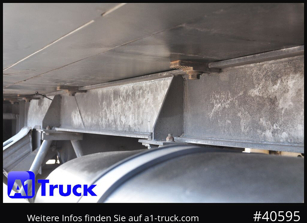 SCHMITZ Achwege & Tönjes, Rohrbahn, Fleisch, Schmitz Aufbau - Remorque frigorifique: photos 2 SCHMITZ Achwege & Tönjes, Rohrbahn, Fleisch, Schmitz Aufbau - Remorque frigorifique: photos 2