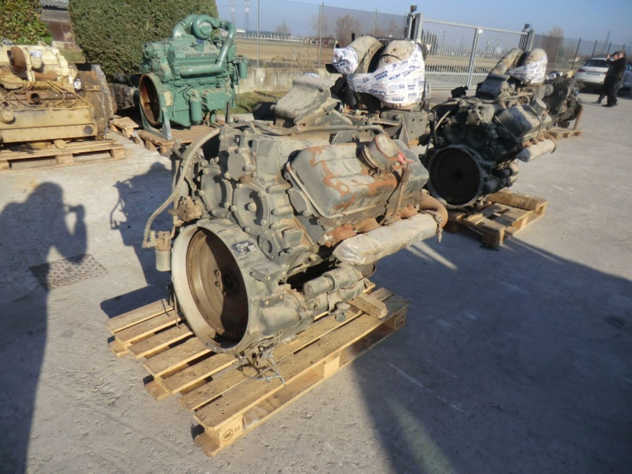 DETROIT DIESEL 8V53 MOTORE MARINO USATO COMPLETO DI TURBO E MOTORINO DI AVVIAMENTO. - Moteur pour Engins de chantier: photos 3 DETROIT DIESEL 8V53 MOTORE MARINO USATO COMPLETO DI TURBO E MOTORINO DI AVVIAMENTO. - Moteur pour Engins de chantier: photos 3