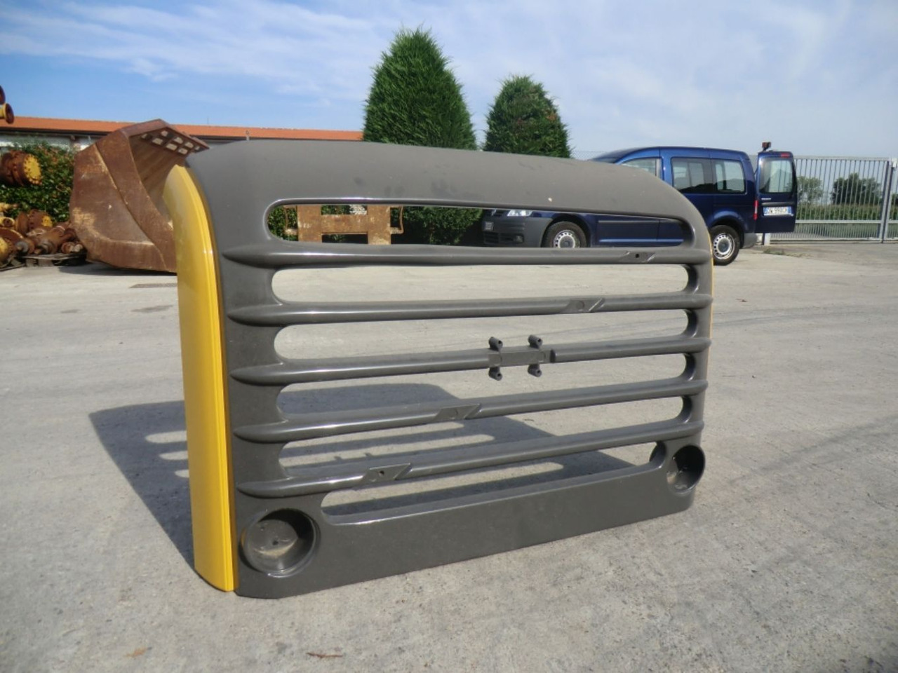 VOLVO A40D GRIGLIA REVISIONATA - Calandre pour Engins de chantier: photos 1 VOLVO A40D GRIGLIA REVISIONATA - Calandre pour Engins de chantier: photos 1