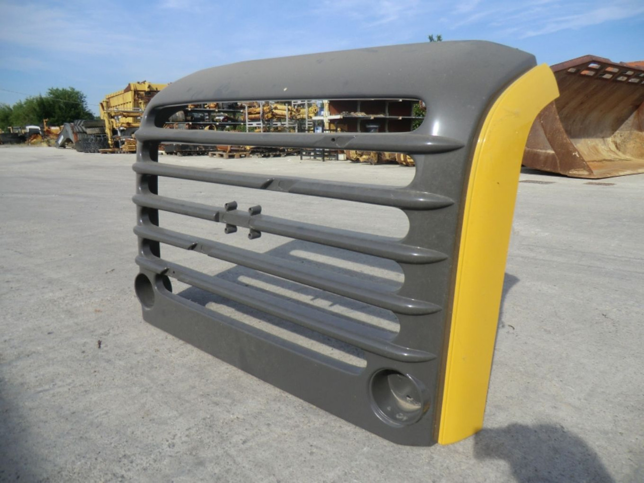 VOLVO A40D GRIGLIA REVISIONATA - Calandre pour Engins de chantier: photos 2 VOLVO A40D GRIGLIA REVISIONATA - Calandre pour Engins de chantier: photos 2