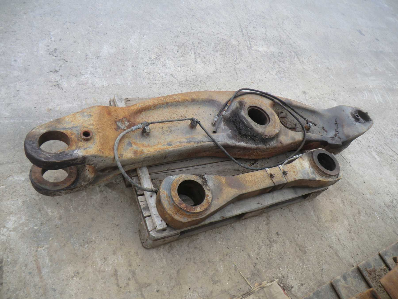 VOLVO L330E BIELLA - Carrosserie et extérieur pour Engins de chantier: photos 3 VOLVO L330E BIELLA - Carrosserie et extérieur pour Engins de chantier: photos 3