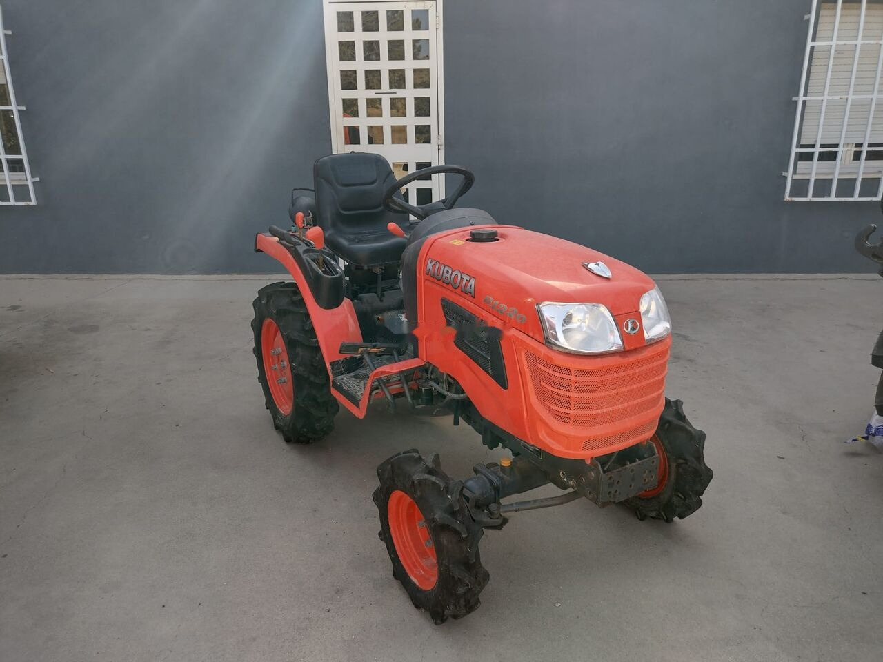 Kubota B1220 - Micro tracteur: photos 4 Kubota B1220 - Micro tracteur: photos 4